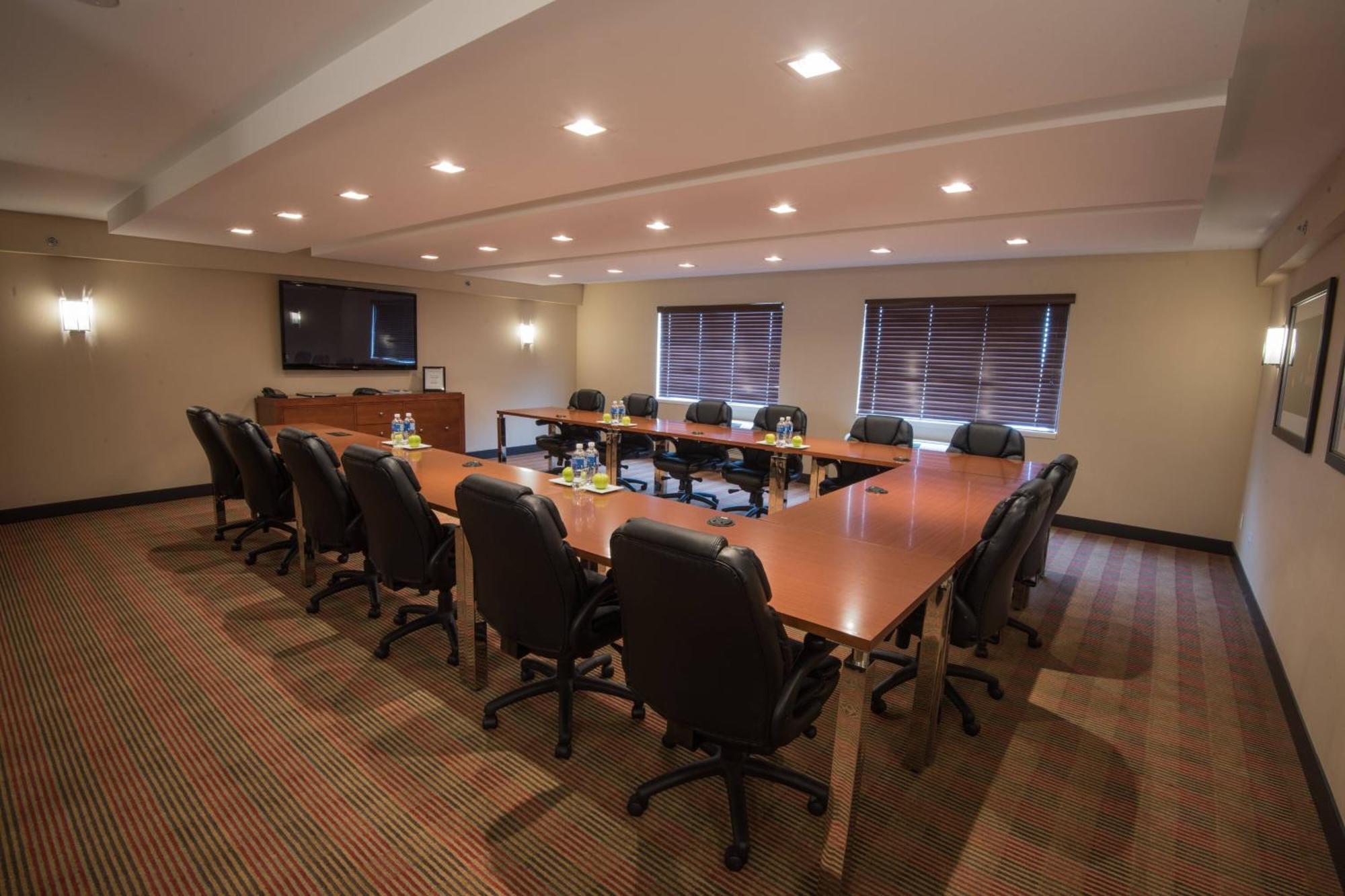Four Points By Sheraton Winnipeg South Buitenkant foto