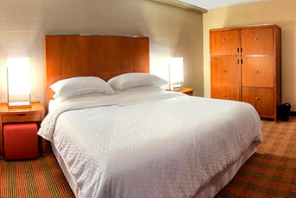Four Points By Sheraton Winnipeg South Buitenkant foto